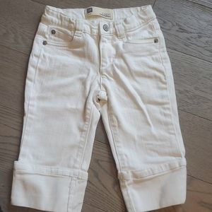 Girl's white denim carries size 4